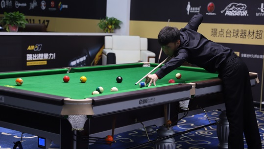 尤其是在 尤其是在